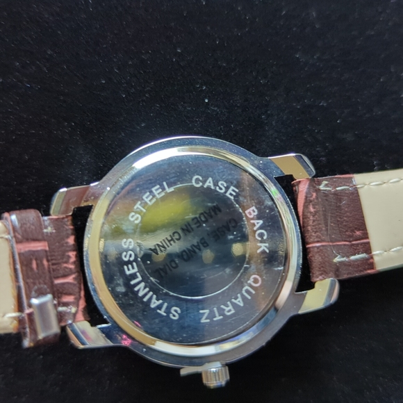 "Toni" Brown Watch (NWT) - Picture 5 of 7